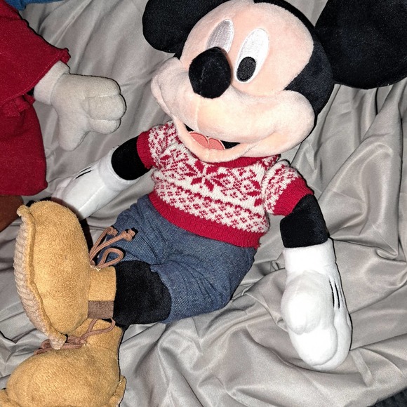 ALL YOUR MICKEY FAVEORITES! 4 Plush Mickey Mouses Dolls - Picture 4 of 8
